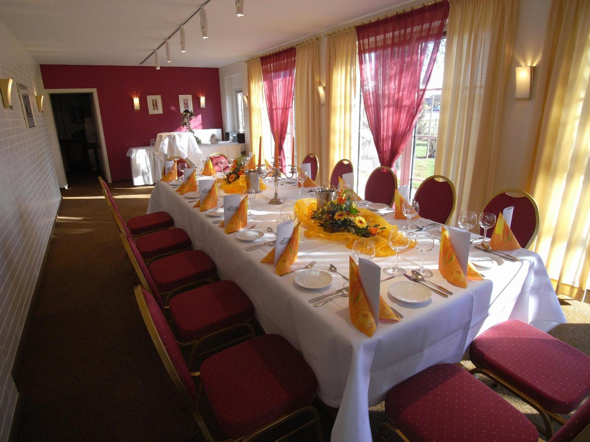 Land-Gut-Hotel Restaurant Kreuz Meyer Stuhr Zewnętrze zdjęcie